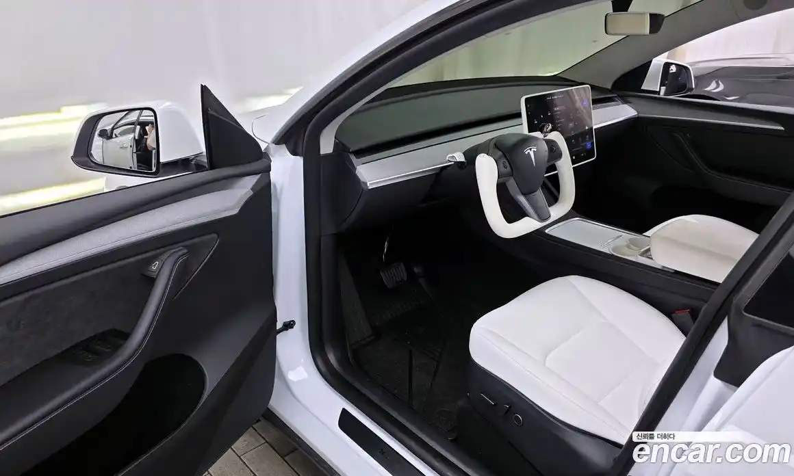 Tesla Model Y 2024 0.2 гидро, фото 10