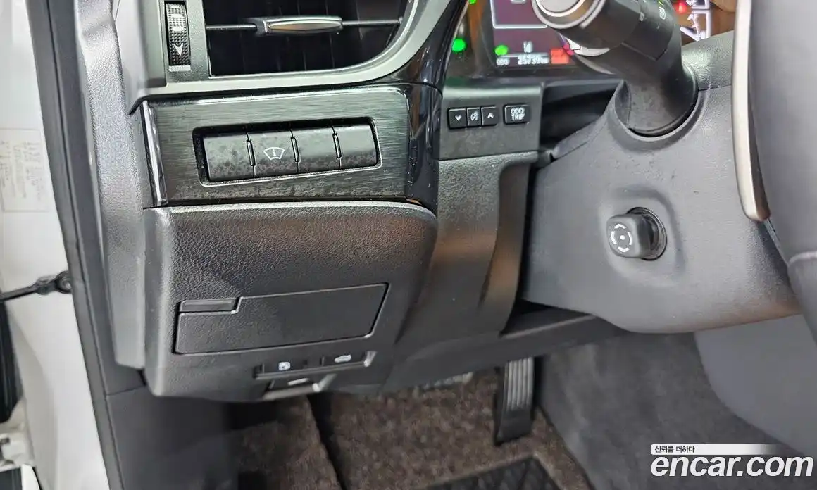 Lexus ES 2024 2.5 гидро, фото 28