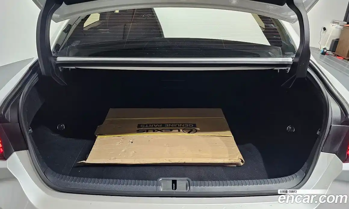 Lexus ES 2024 2.5 гидро, фото 31