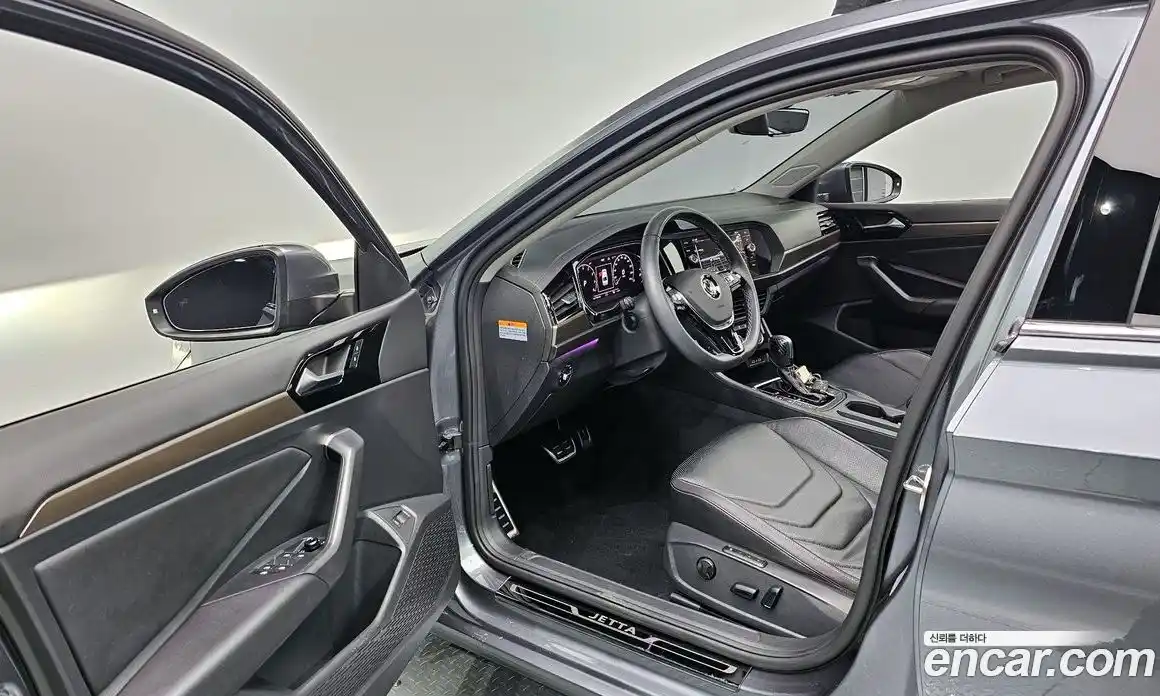 Volkswagen Jetta 2021 1.4 автомат (гидро), фото 13