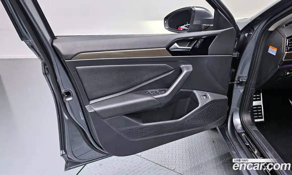 Volkswagen Jetta 2021 1.4 автомат (гидро), фото 14