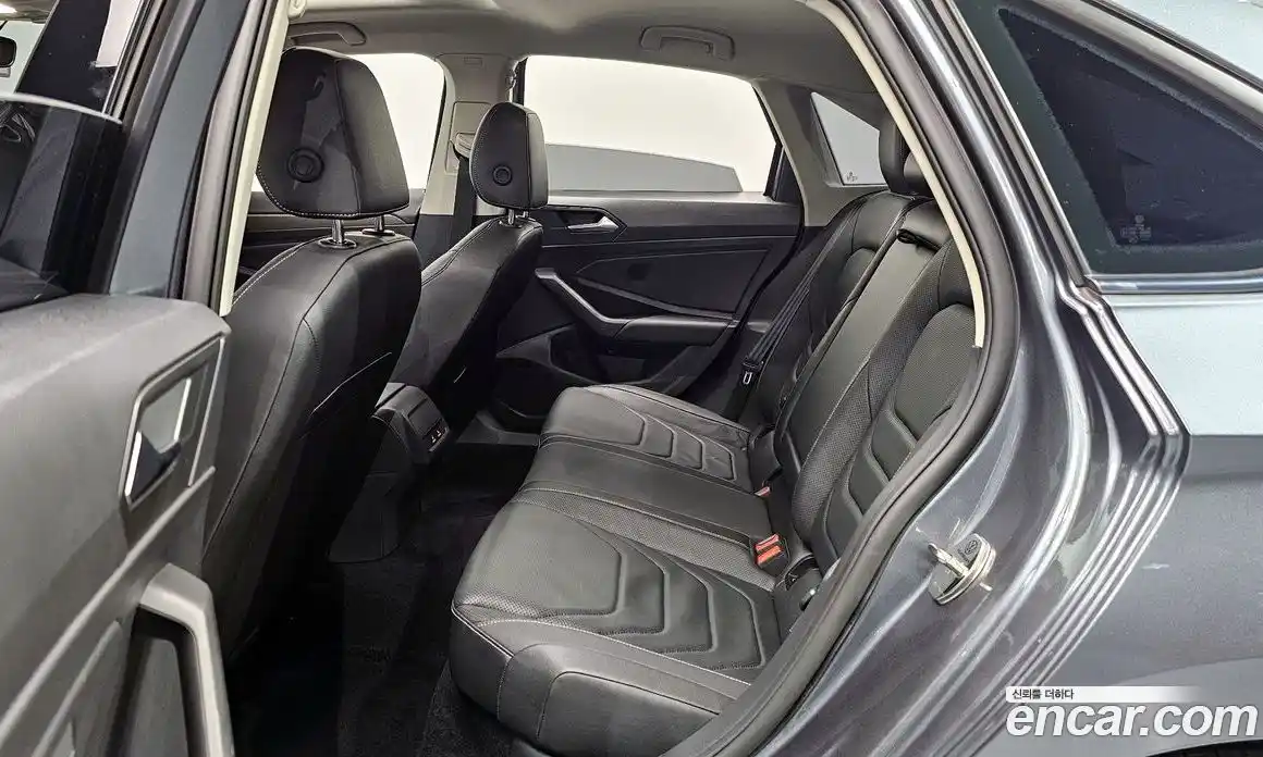 Volkswagen Jetta 2021 1.4 автомат (гидро), фото 17
