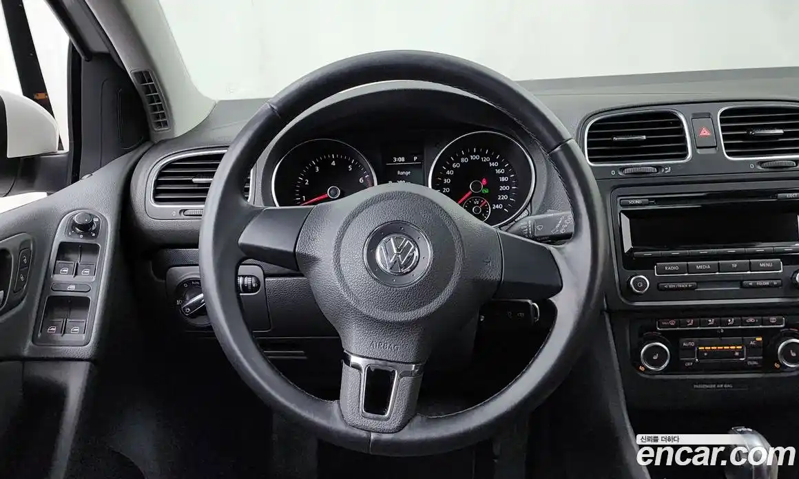 Volkswagen Golf 2011 1.4 автомат (гидро), фото 13