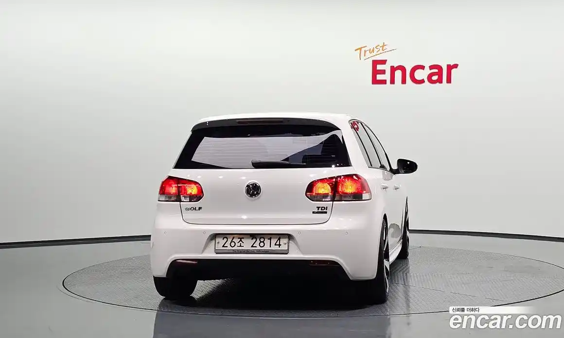 Volkswagen Golf 2012 1.6 автомат (гидро), фото 4