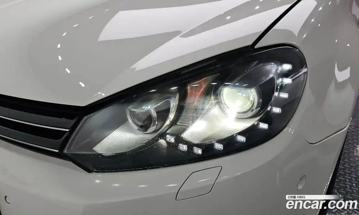Volkswagen Golf 2012 1.6 автомат (гидро), фото 8