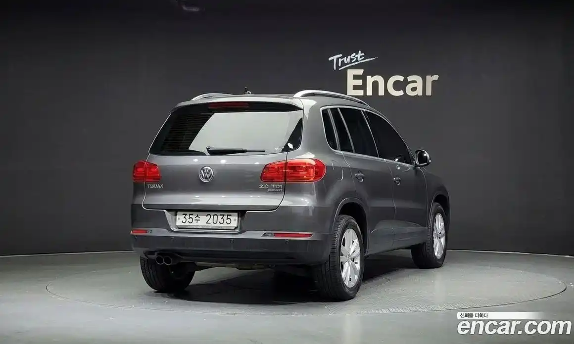 Volkswagen Tiguan 2015 2.0 автомат (гидро), фото 2
