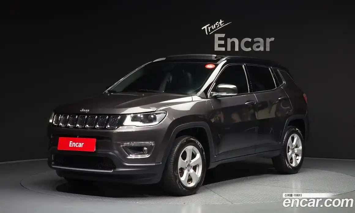 Jeep Compass 2019 2.4 автомат (гидро), фото 1