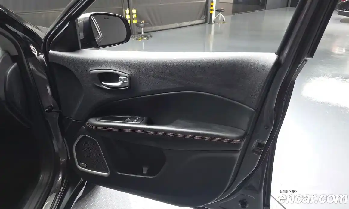 Jeep Compass 2019 2.4 автомат (гидро), фото 14