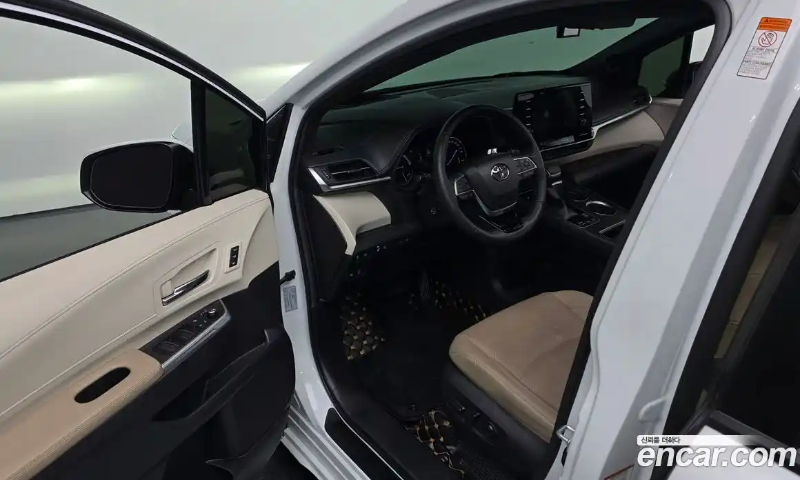 Toyota Sienna 2022 2.5 гидро, фото 11