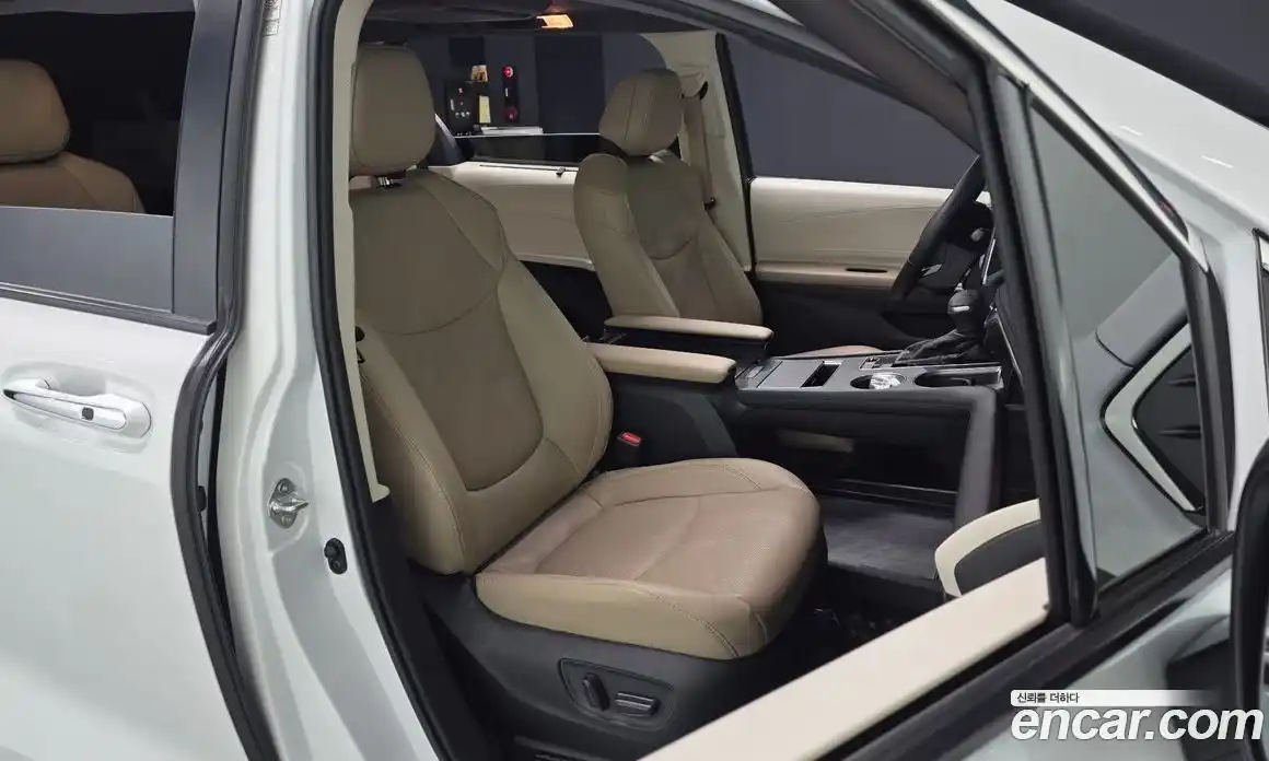 Toyota Sienna 2022 2.5 гидро, фото 10