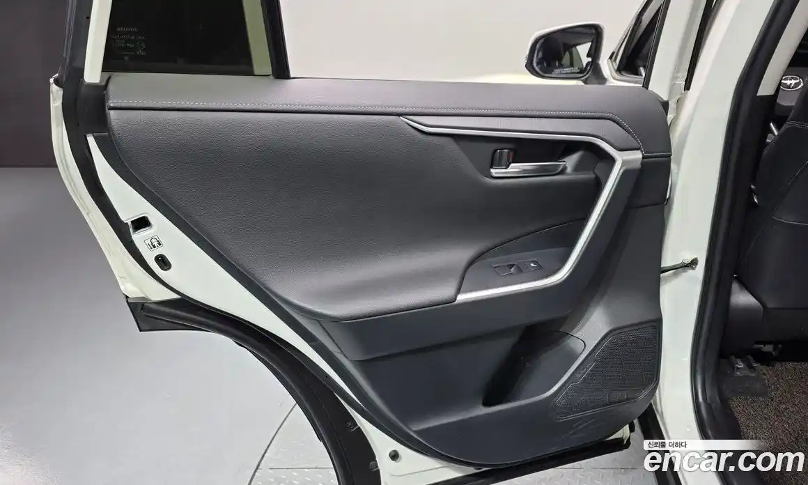 Toyota RAV4 2019 2.5 гидро, фото 15