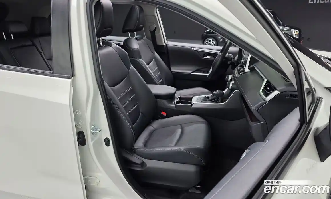 Toyota RAV4 2019 2.5 гидро, фото 16