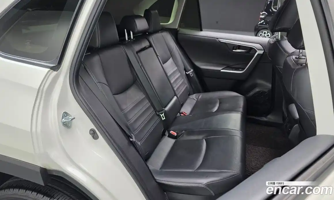 Toyota RAV4 2019 2.5 гидро, фото 17