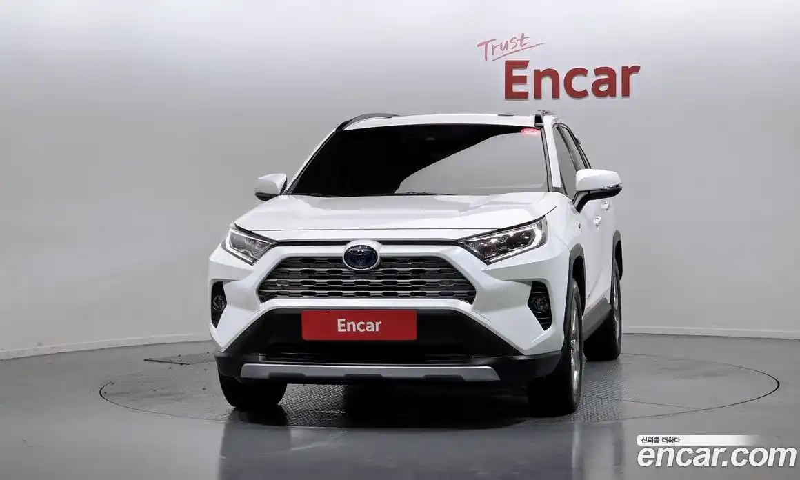 Toyota RAV4 2019 2.5 гидро, фото 3
