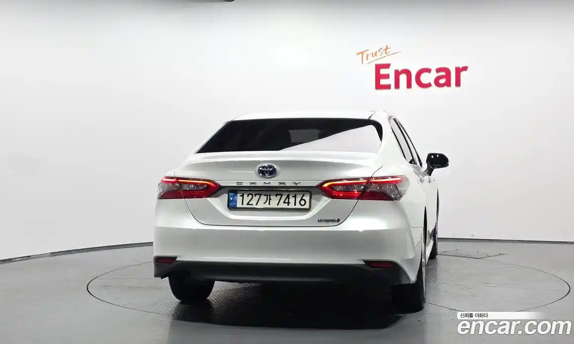 Toyota Camry 2021 2.5 гидро, фото 4