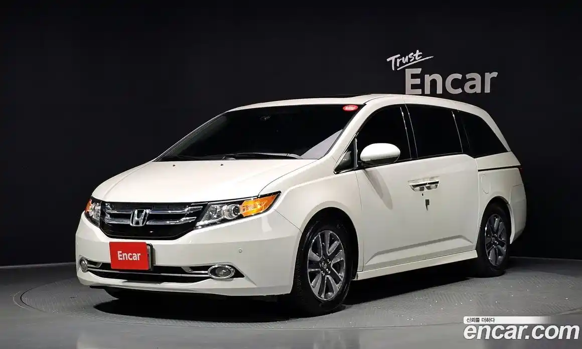Honda Odyssey 2014 3.5 автомат (гидро), фото 1