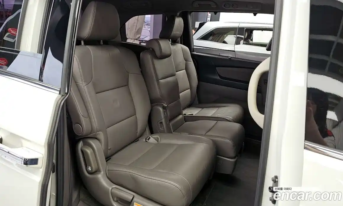 Honda Odyssey 2014 3.5 автомат (гидро), фото 12