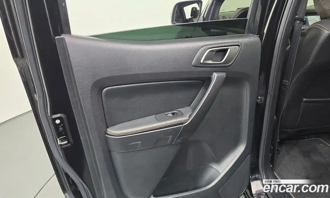 Ford Ranger 2021 2.0 автомат (гидро), фото 15
