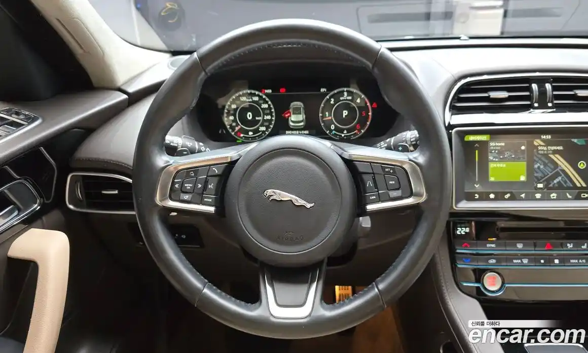 Jaguar F-Pace 2019 2.0 гидро, фото 18
