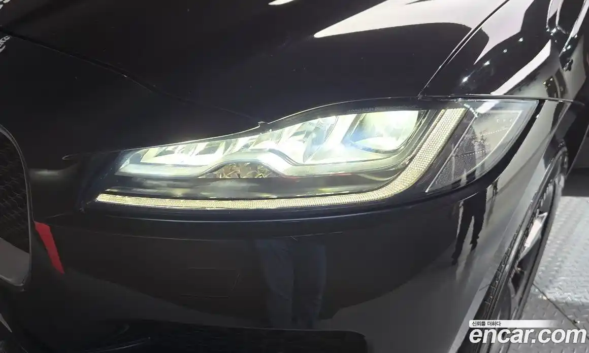 Jaguar F-Pace 2019 2.0 гидро, фото 8