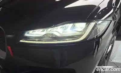 Jaguar F-Pace 2019 2.0 гидро, миниатюра 8
