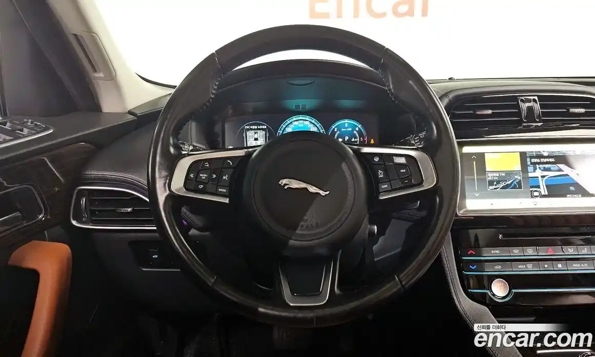 Jaguar F-Pace 2018 2.0 гидро, фото 12