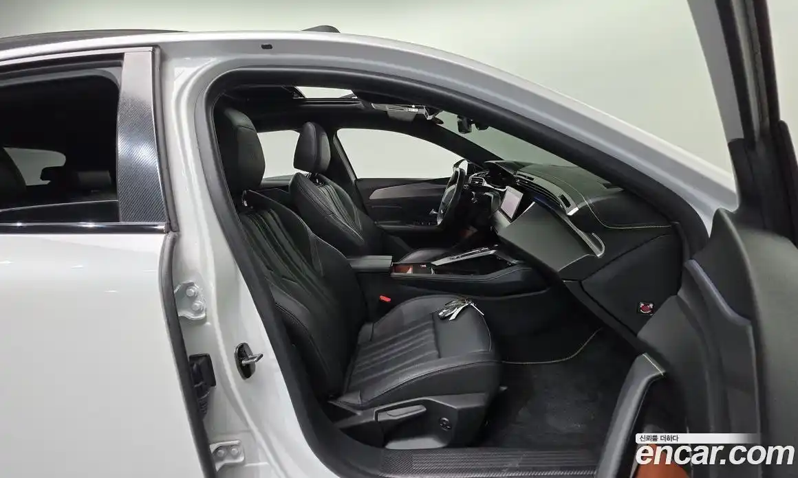 Peugeot 308 2023 1.5 автомат (гидро), фото 13