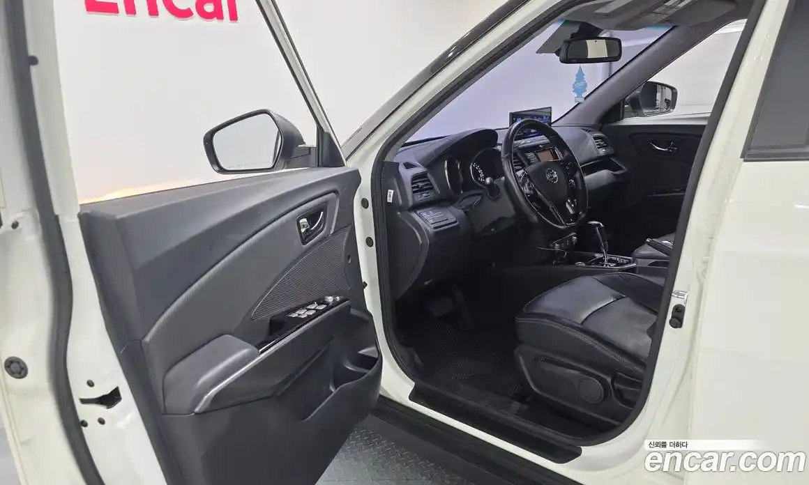 SsangYong TIBOLI 2017 1.6 автомат (гидро), фото 10