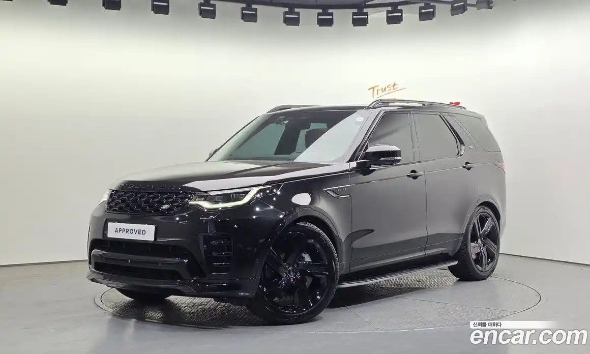 Land Rover Discovery 2024 3.0 автомат (гидро), фото 1