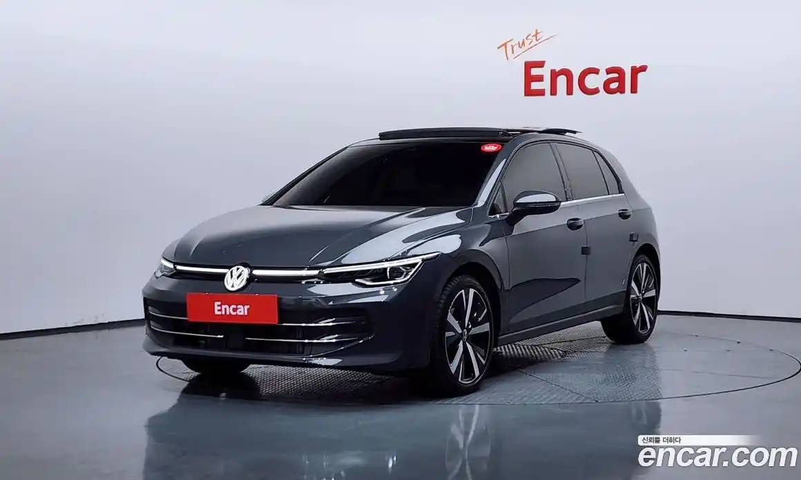 Volkswagen Golf 2025 2.0 автомат (гидро), фото 1