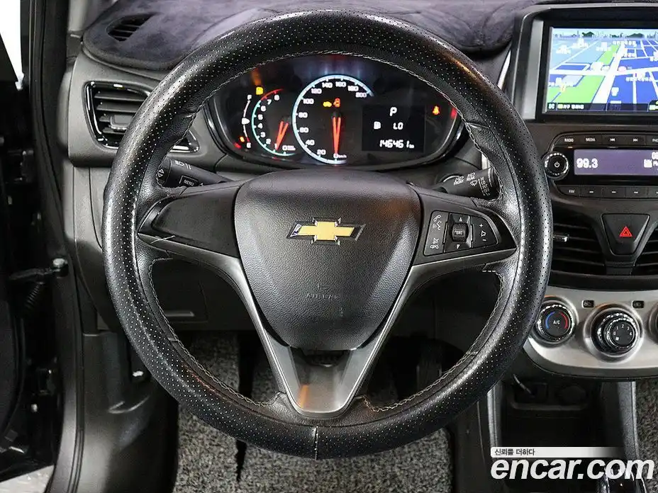Chevrolet Spark 2015 1.0 автомат (гидро), фото 10