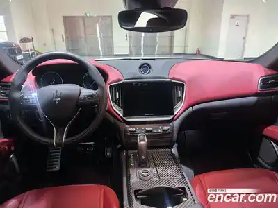 Maserati Ghibli 2023 3.0 гидро, миниатюра 7