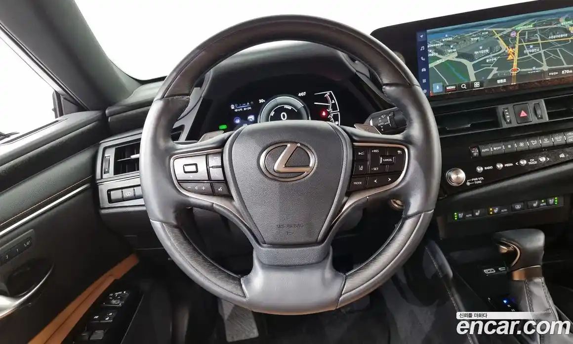 Lexus ES 2024 2.5 гидро, фото 13