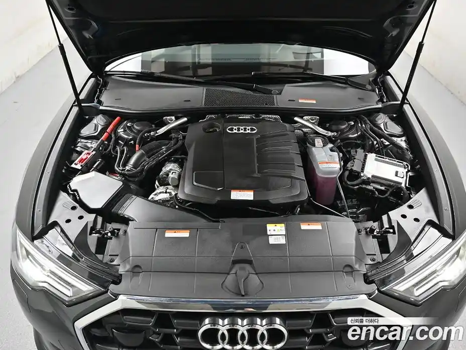 Audi A6 2024 2.0 автомат (гидро), фото 6