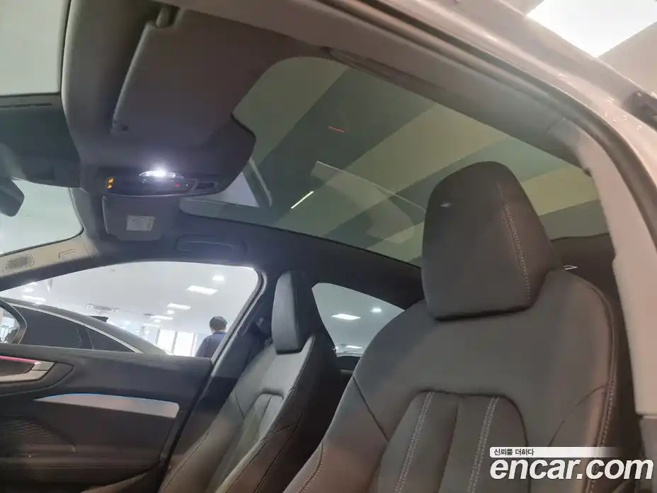 Audi A5 2025 2.0 автомат (гидро), фото 12