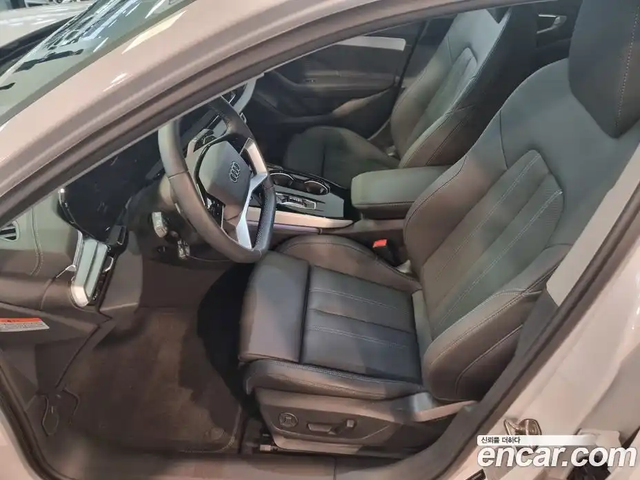 Audi A5 2025 2.0 автомат (гидро), фото 10