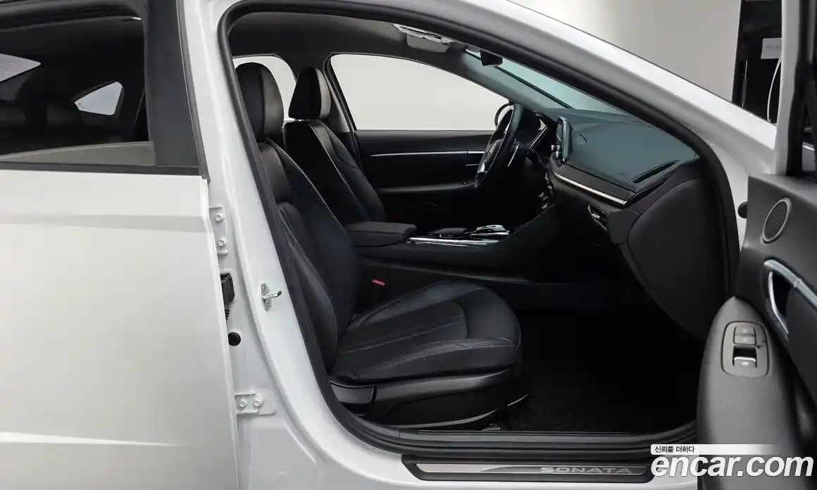Hyundai Sonata 2021 2.0 автомат (гидро), фото 15