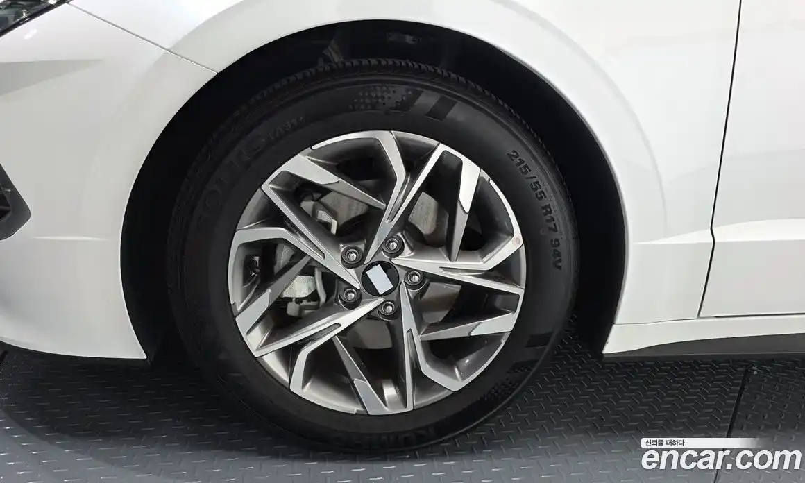 Hyundai Sonata 2021 2.0 автомат (гидро), фото 4