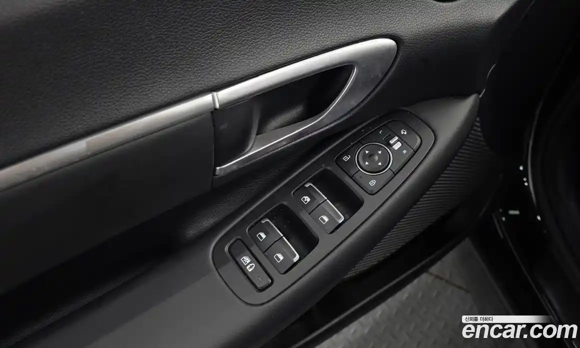 Hyundai Sonata 2019 2.0 автомат (гидро), фото 19