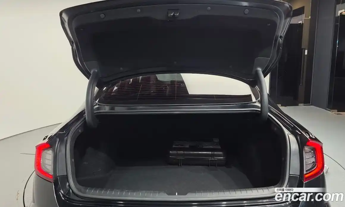Hyundai Sonata 2019 2.0 автомат (гидро), фото 20