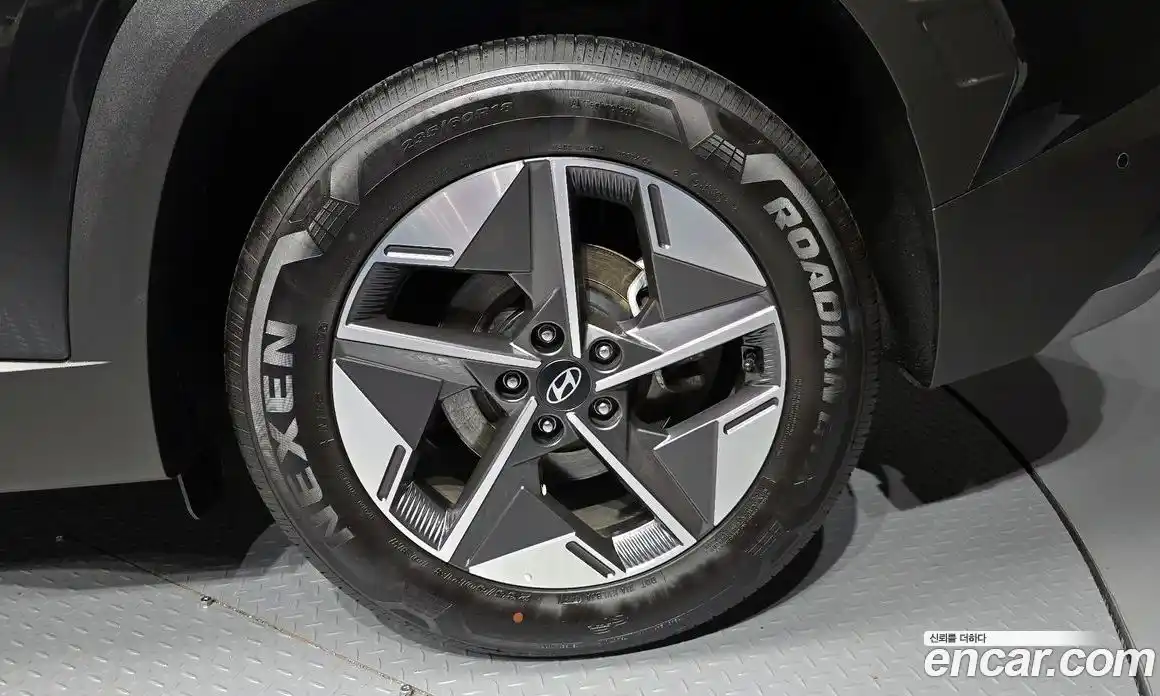 Hyundai Tucson 2024 1.6 автомат (гидро), фото 7