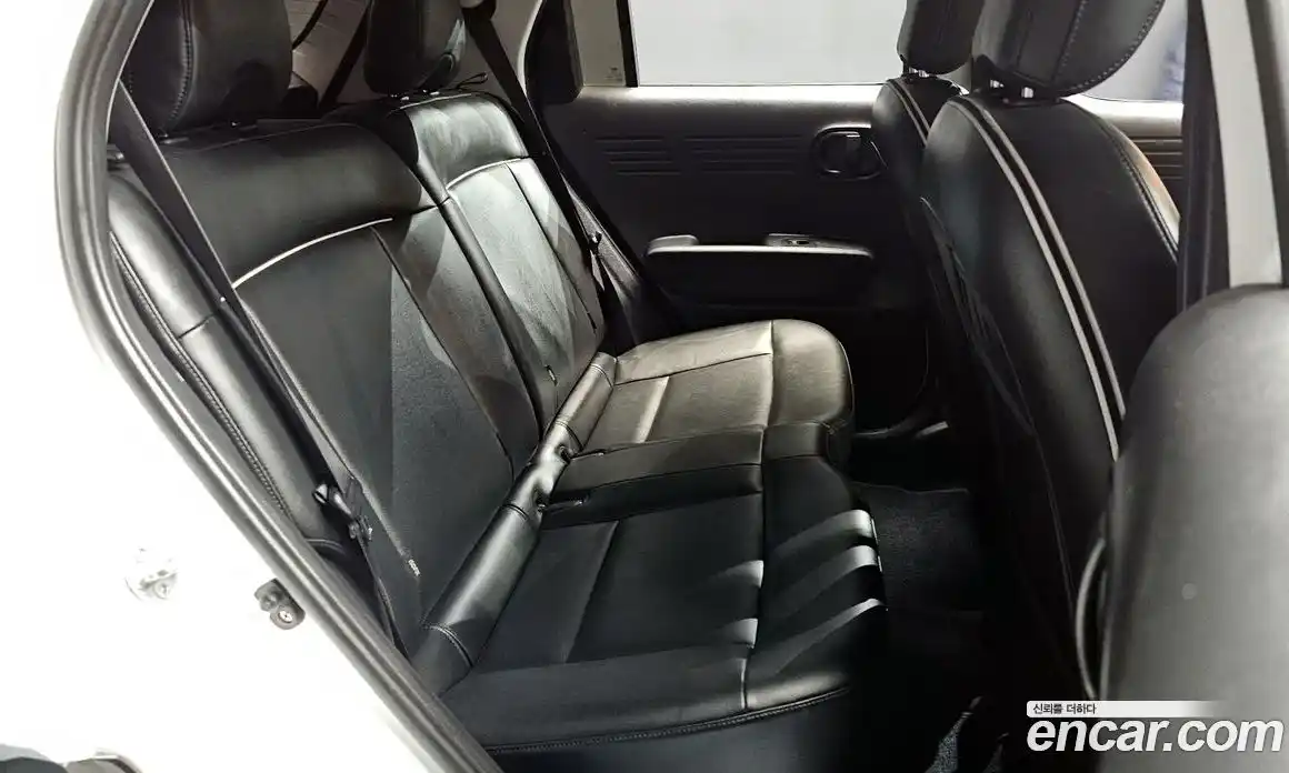Hyundai Casper 2022 1.0 автомат (гидро), фото 17