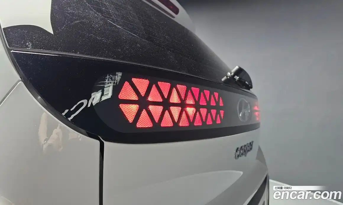 Hyundai Casper 2022 1.0 автомат (гидро), фото 9