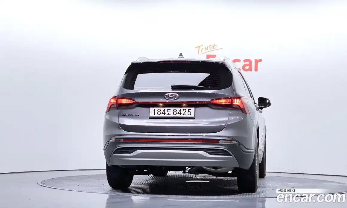 Hyundai Santa Fe 2022 2.2 автомат (гидро), фото 4