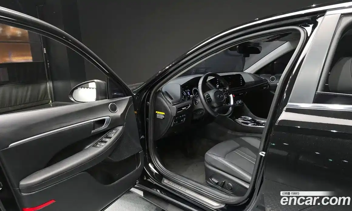 Hyundai Sonata 2020 2.0 автомат (гидро), фото 13