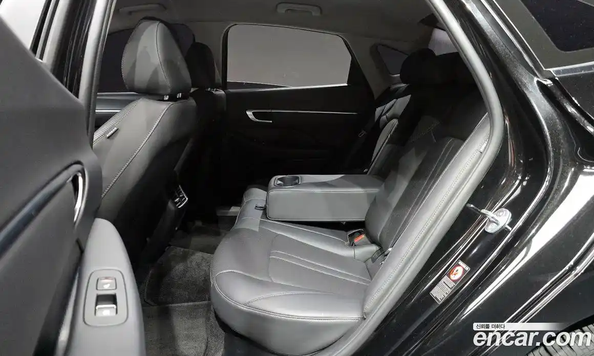 Hyundai Sonata 2020 2.0 автомат (гидро), фото 18