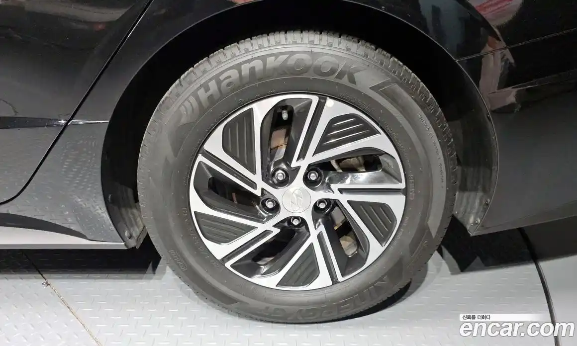 Hyundai Sonata 2020 2.0 автомат (гидро), фото 7
