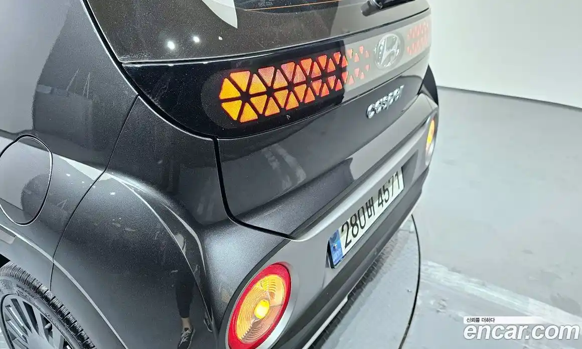 Hyundai Casper 2022 1.0 автомат (гидро), фото 9