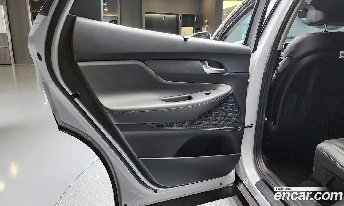 Hyundai Santa Fe 2022 2.2 автомат (гидро), фото 15