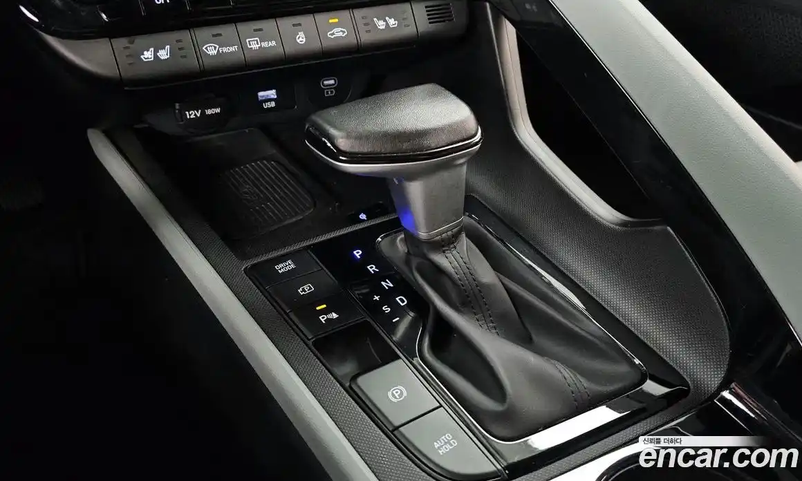 Hyundai Avante 2023 1.6 автомат (гидро), фото 11